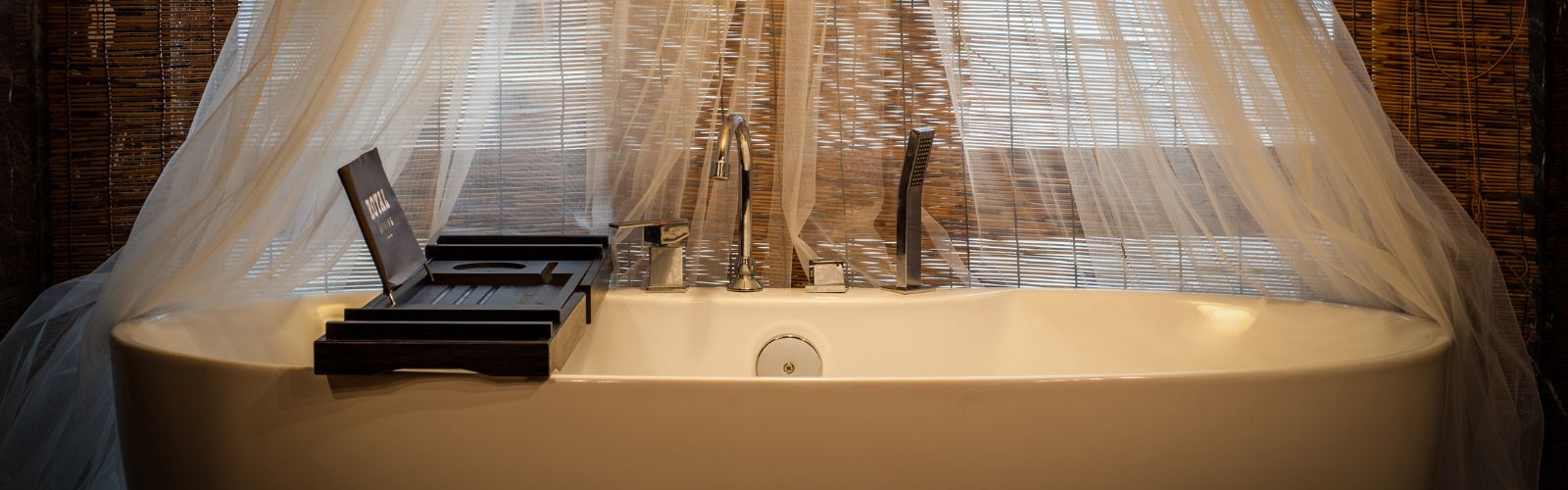 Aroma Oil Massage Banner